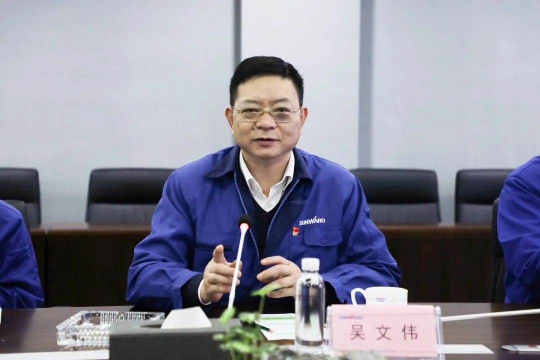 以党建促营业，，，，，，，，以营业强党建——青岛西海岸公用事业集团考察龙8头号玩家智能