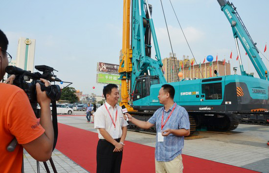 到“海博会”邂逅龙8头号玩家智能“两挖”精品