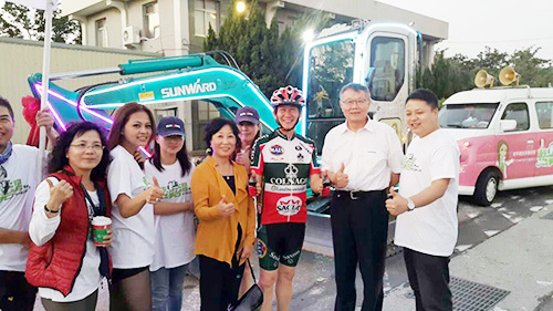 图说怪手环台净滩活动，，，，，，，，智绘龙8头号玩家智能环保节能