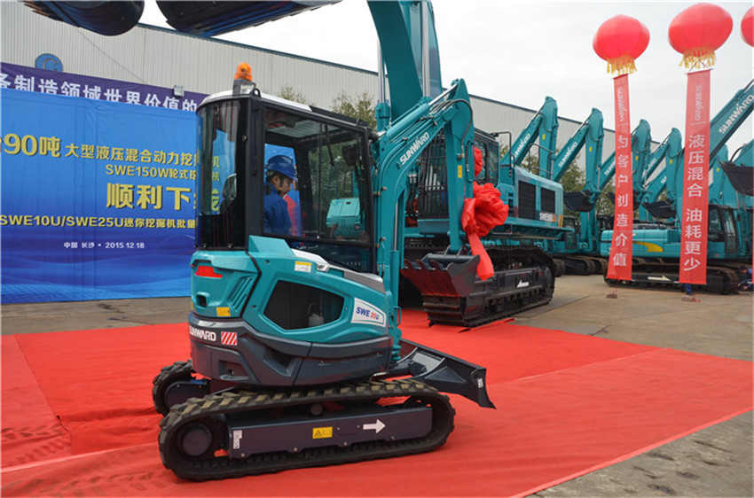 新品下线&精品批量上市：龙8头号玩家智能“组合拳”逆势出击