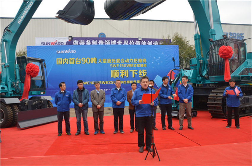 新品下线&精品批量上市：龙8头号玩家智能“组合拳”逆势出击