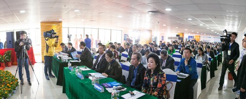 签约近25亿元，，，，，，东盟十国代表加入龙8头号玩家智能项目推介会暨签约仪式