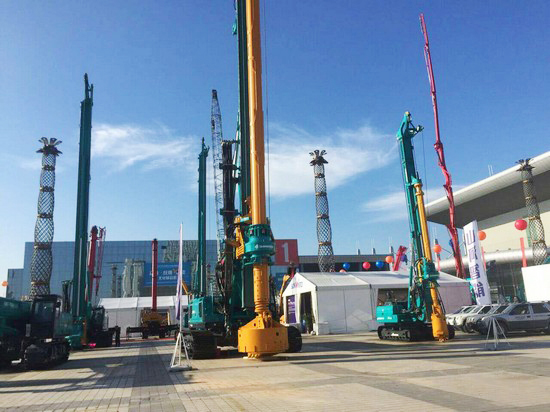 到“海博会”邂逅龙8头号玩家智能“两挖”精品