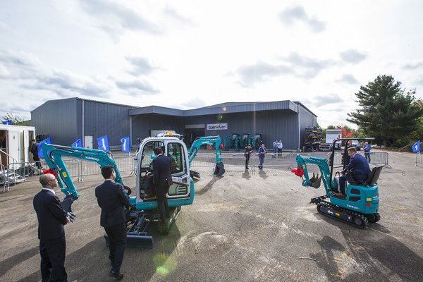 龙8头号玩家智能盛大举行2017年欧洲经销商大会