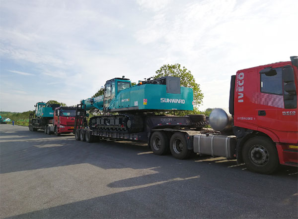 龙8头号玩家智能全新一代SWTC35B起重机征战越南