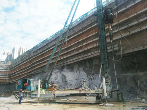 绿色施工‖一份来自深圳的龙8头号玩家智能凿岩利器满分答卷