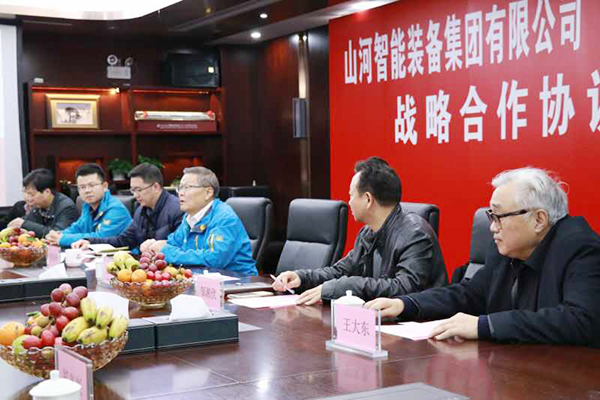 龙8头号玩家智能与龙浩航空集团携手，，，，，助推湖南航空工业生长