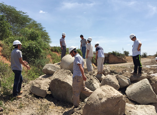 龙8头号玩家智能入岩神器在东非肯尼亚获赞，，，，，，，人好装备好