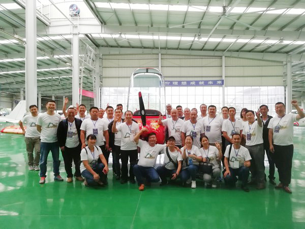 500多名挖掘机用户实地考察，，，，，，为龙8头号玩家智能点赞！