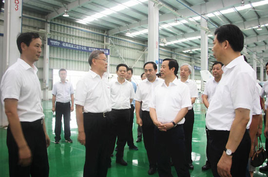 达哲省长调研龙8头号玩家科技：要捉住通航生长的机缘