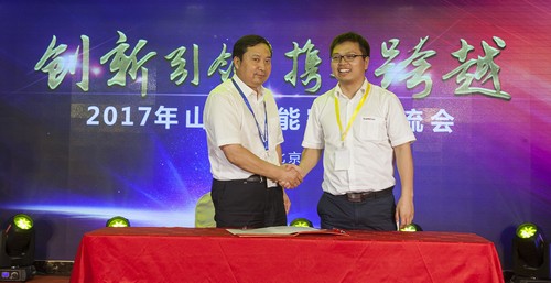 龙8头号玩家智能酷帅曾大虾，，，，，，，一大波美图带你亲临北京BICES展