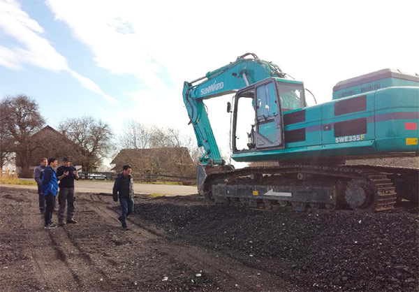 在欧洲市场做巡检，，，，，感受龙8头号玩家智造