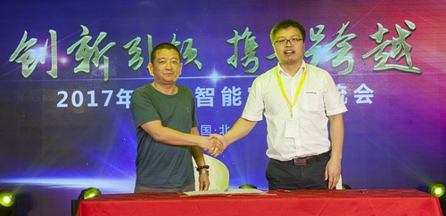 龙8头号玩家智能酷帅曾大虾，，，，，，，一大波美图带你亲临北京BICES展