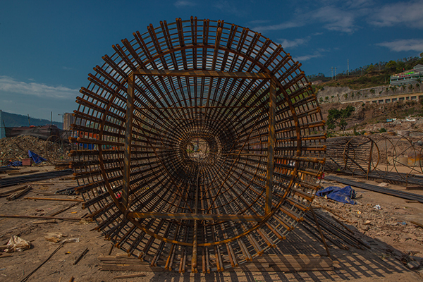 比照才有差别，，，，，，，龙8头号玩家智能SWDM36旋挖名动山城