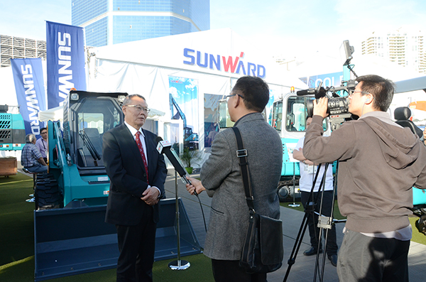 龙8头号玩家智能拉展“亮剑” 抢攻西欧高端市场