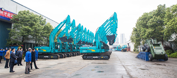 科技部副部长李萌考察调研龙8头号玩家智能