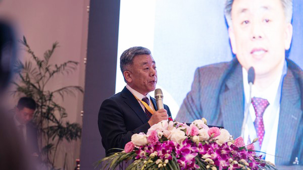 首日签单2.6亿元，，，，，龙8头号玩家智能立异产品引爆上海宝马展