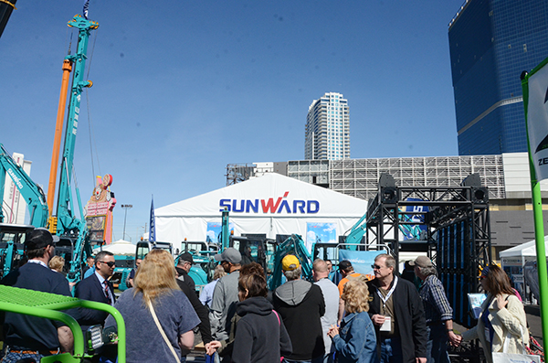 龙8头号玩家智能拉展“亮剑” 抢攻西欧高端市场