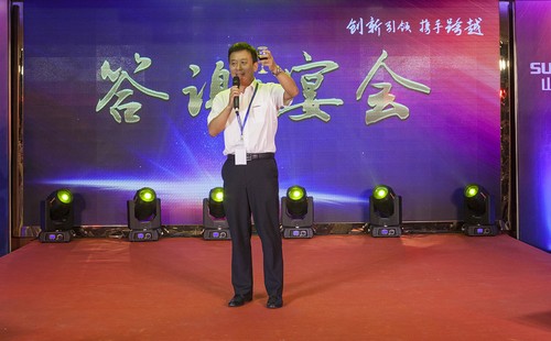 龙8头号玩家智能酷帅曾大虾，，，，，，，一大波美图带你亲临北京BICES展