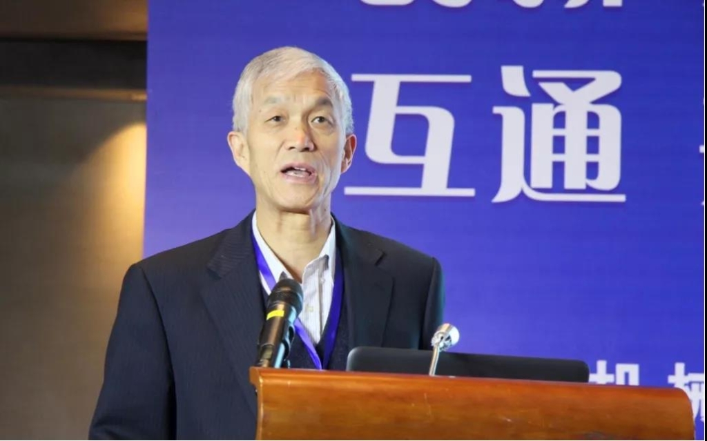 “互通与共赢”，，，，，，，，龙8头号玩家智能朱建新受邀出席高端对话