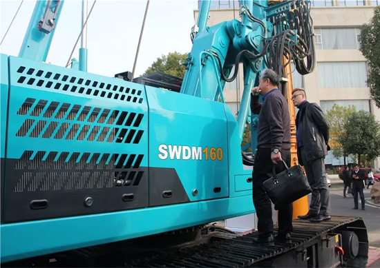 同心同梦，，，，，，龙8头号玩家智能全球客户交流会武汉站盛大举行