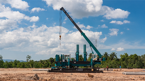 一亿订单 龙8头号玩家智能闪灼柬埔寨投资展览会