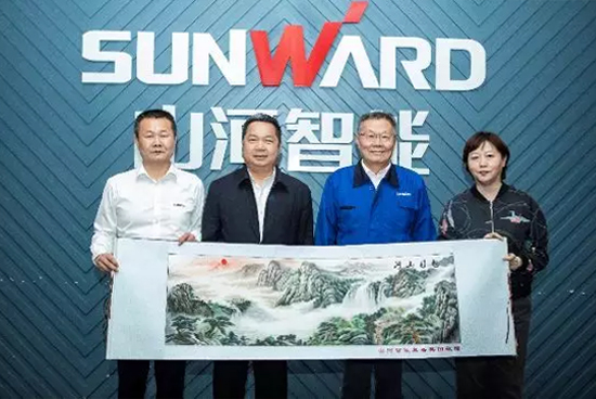 政策性包管为龙8头号玩家“出海”保驾护航 中国出口信用包管公司总公司副总司理一行造访龙8头号玩家