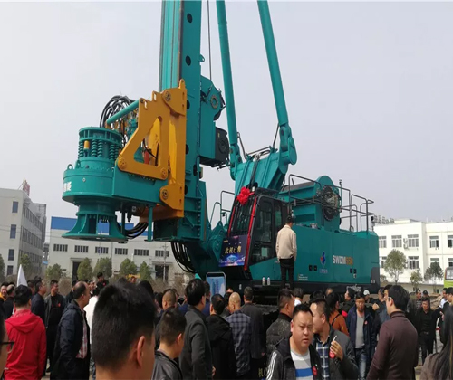 同心同梦，，，，，，龙8头号玩家智能全球客户交流会武汉站盛大举行