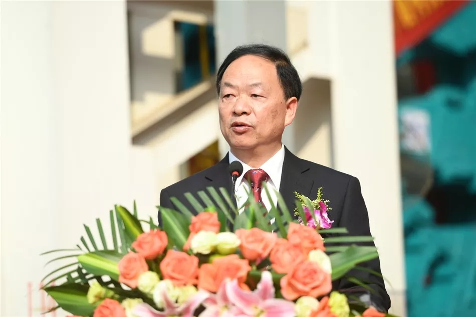 我国首批洞内交流式双模盾构机下线