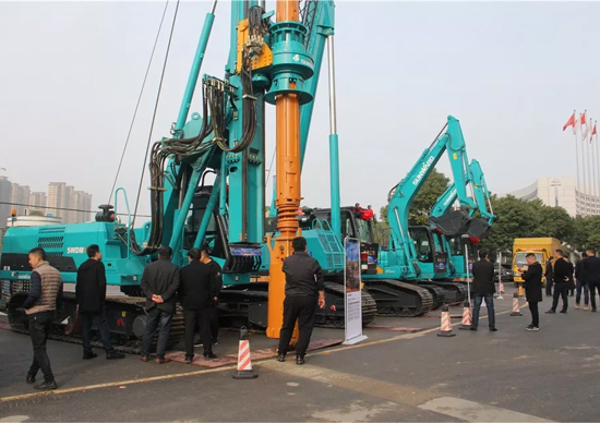 同心同梦，，，，，，龙8头号玩家智能全球客户交流会武汉站盛大举行