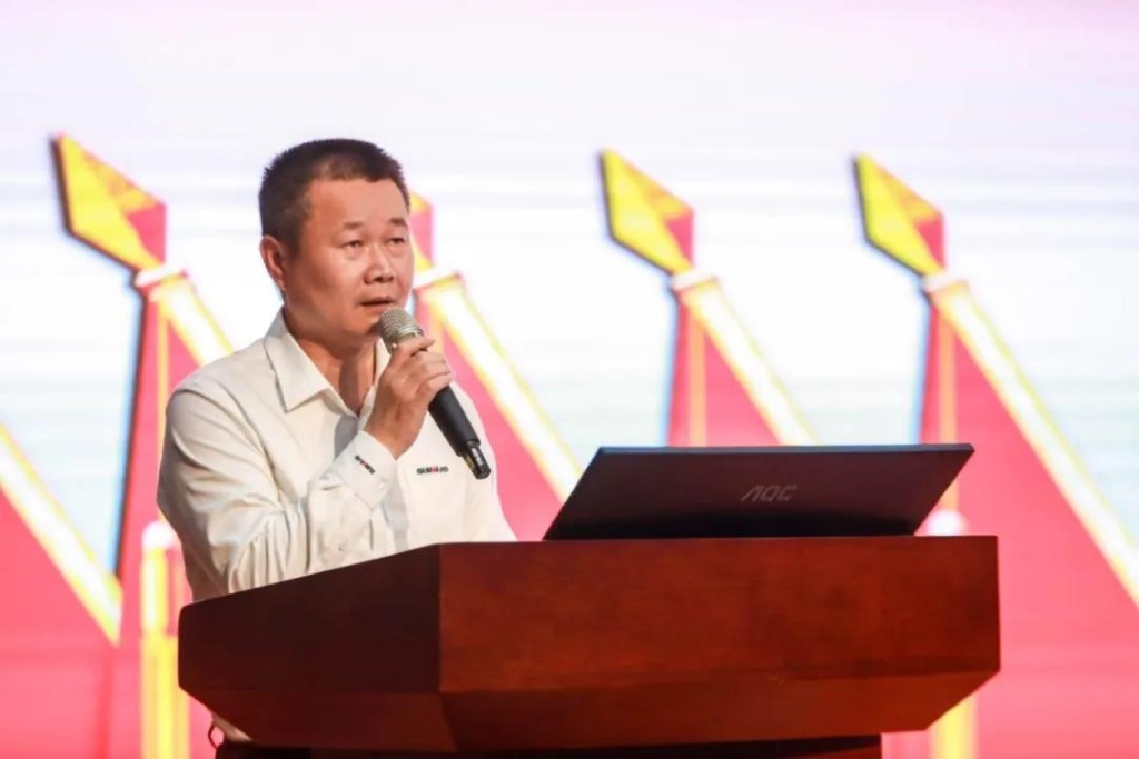 凝心聚力 迎接挑战 共赢龙8头号玩家 ——龙8头号玩家智能五届三次“双代会”胜利召开