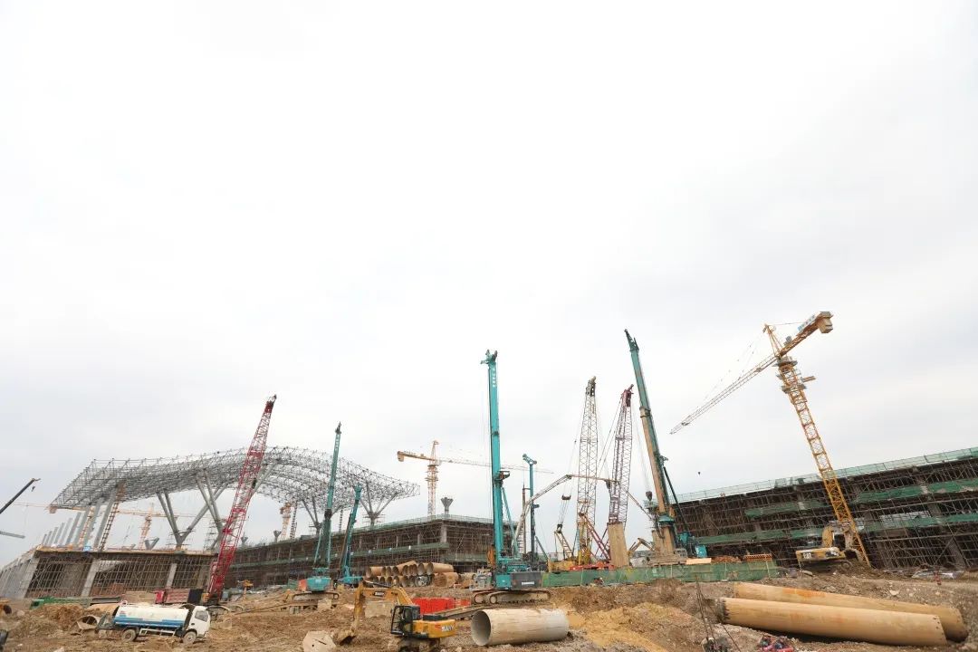 龙8头号玩家机群“染绿”贵阳机场扩建工地