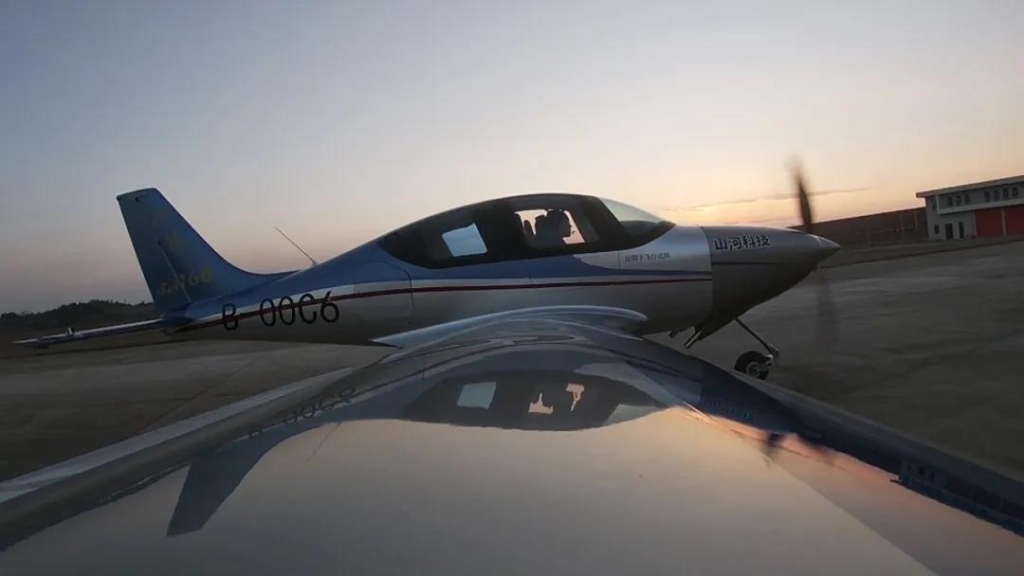 龙8头号玩家SA160L完成优化设计试飞