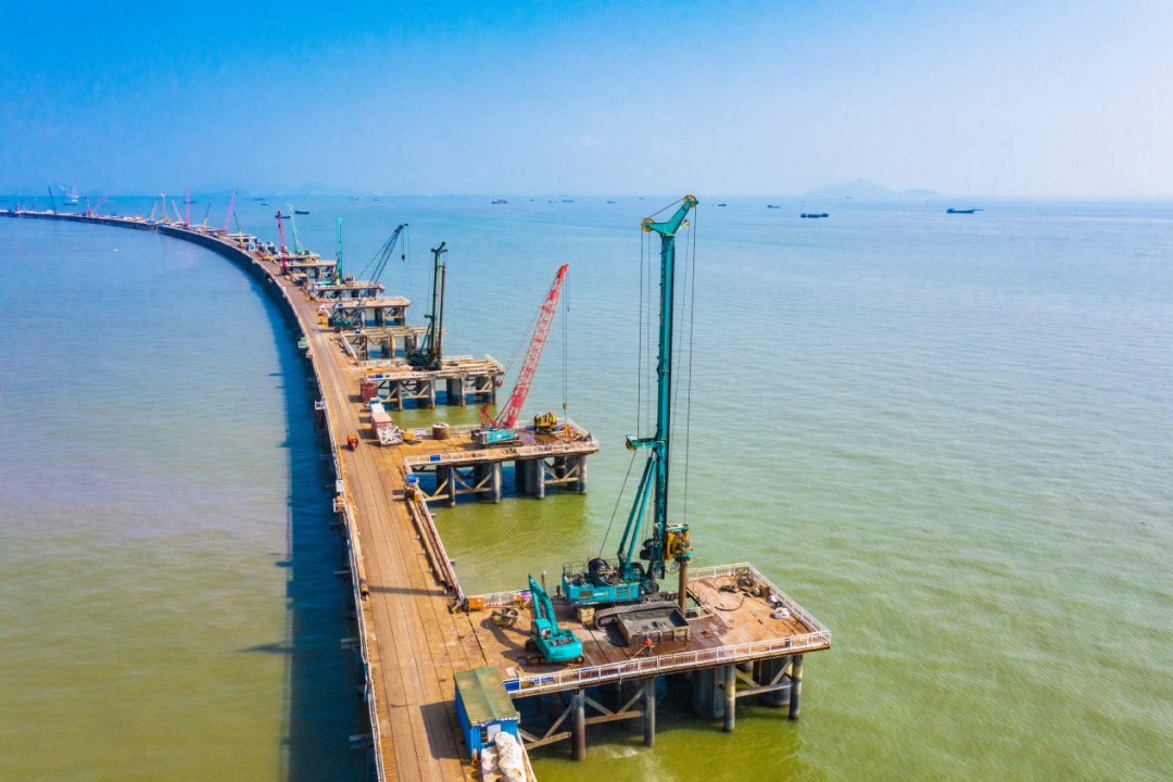 深度加入粤港澳大湾区建设，，，，，，龙8头号玩家智能“一体两翼”生长战略取得重大突破