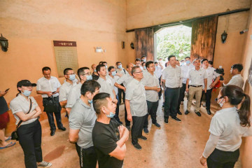 公正正直出清风正气，，，，，清廉自律塑优异形象——龙8头号玩家智能开展中高层干部清廉教育活动