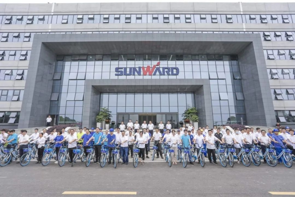 龙8头号玩家工业城开通共享单车 员工通勤绿色便捷