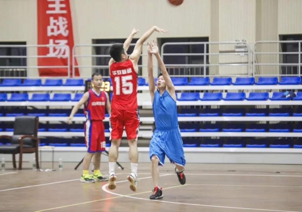 “520” 龙8头号玩家智能以球会友中建五局三公司