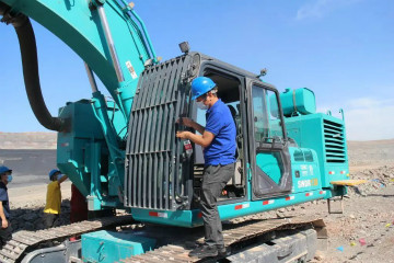 晚上八九点钟的太阳——龙8头号玩家智能效劳万里行新疆纪实