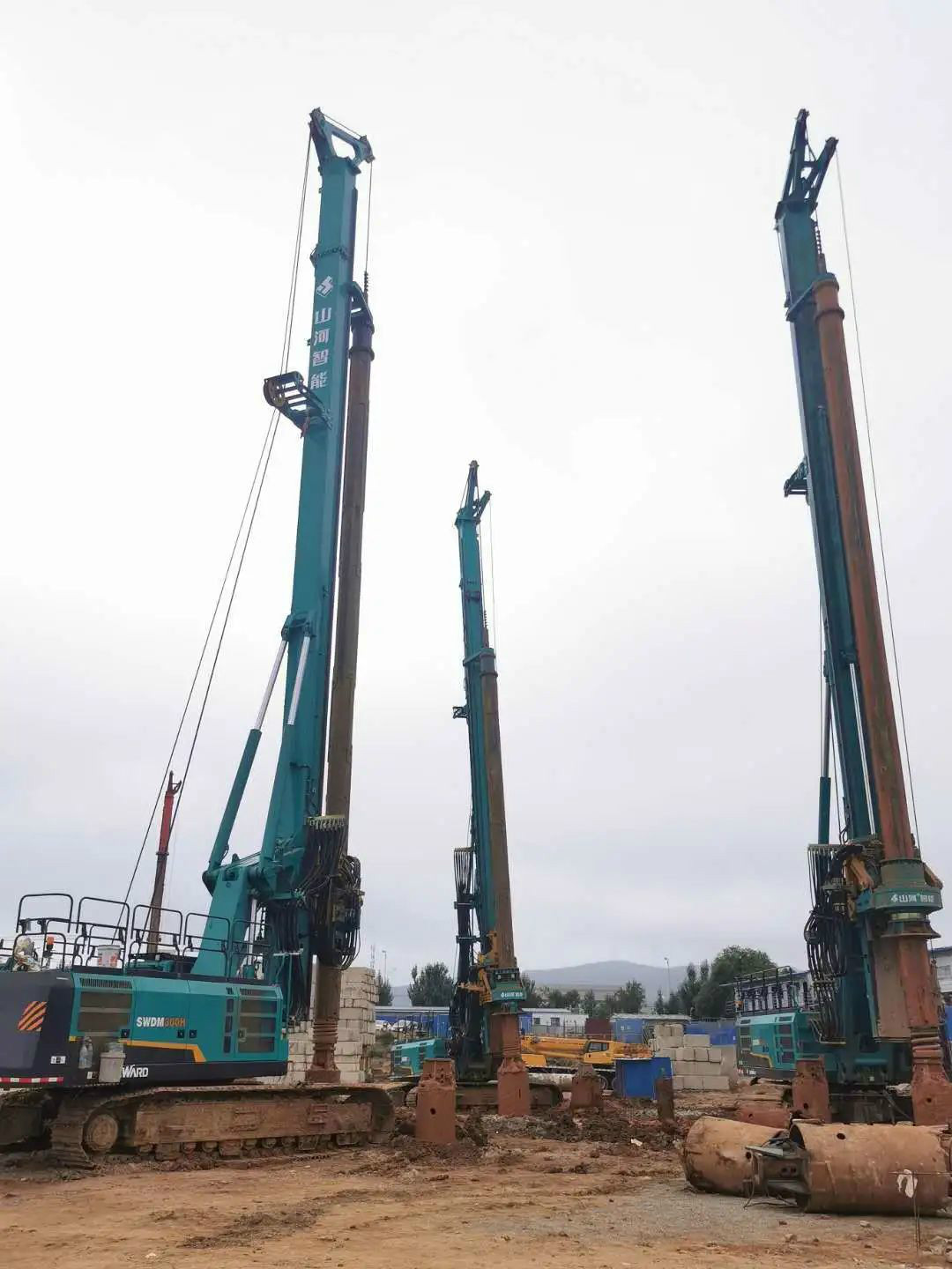 效率两倍于敌手！龙8头号玩家智能旋挖钻机大连扬威名