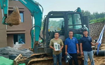 感恩相伴 关爱相随——北京龙8头号玩家效劳万里行