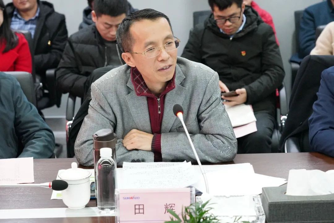 省工信厅青年干部理论学习走进龙8头号玩家智能