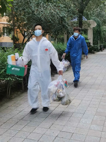 有你们，，，，，龙8头号玩家无畏！——龙8头号玩家人新疆抗疫