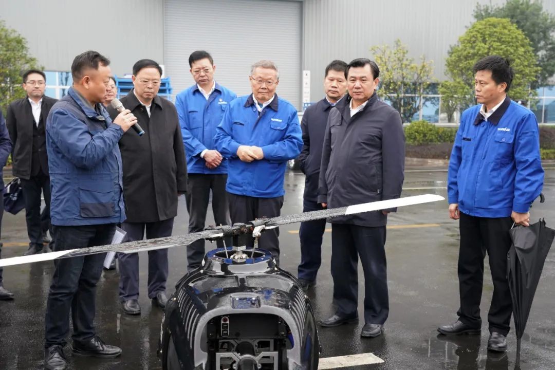 中国民航局局长冯正霖一行到龙8头号玩家智能调研指导