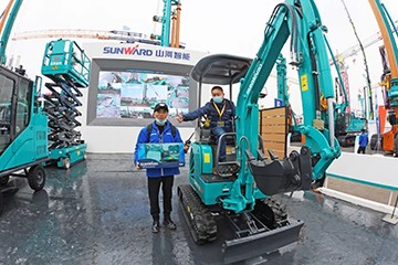 欢喜龙8头号玩家！宝马展收官之日订单破十亿