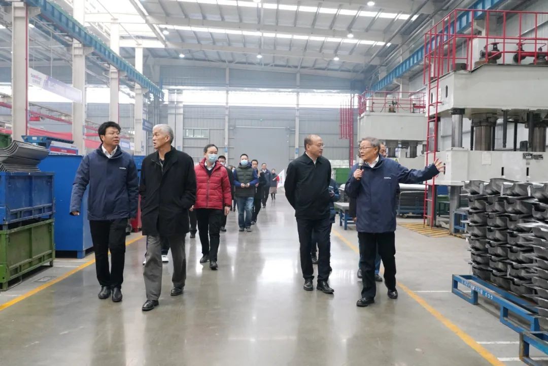 龙8头号玩家工业城来了500人的旅行团