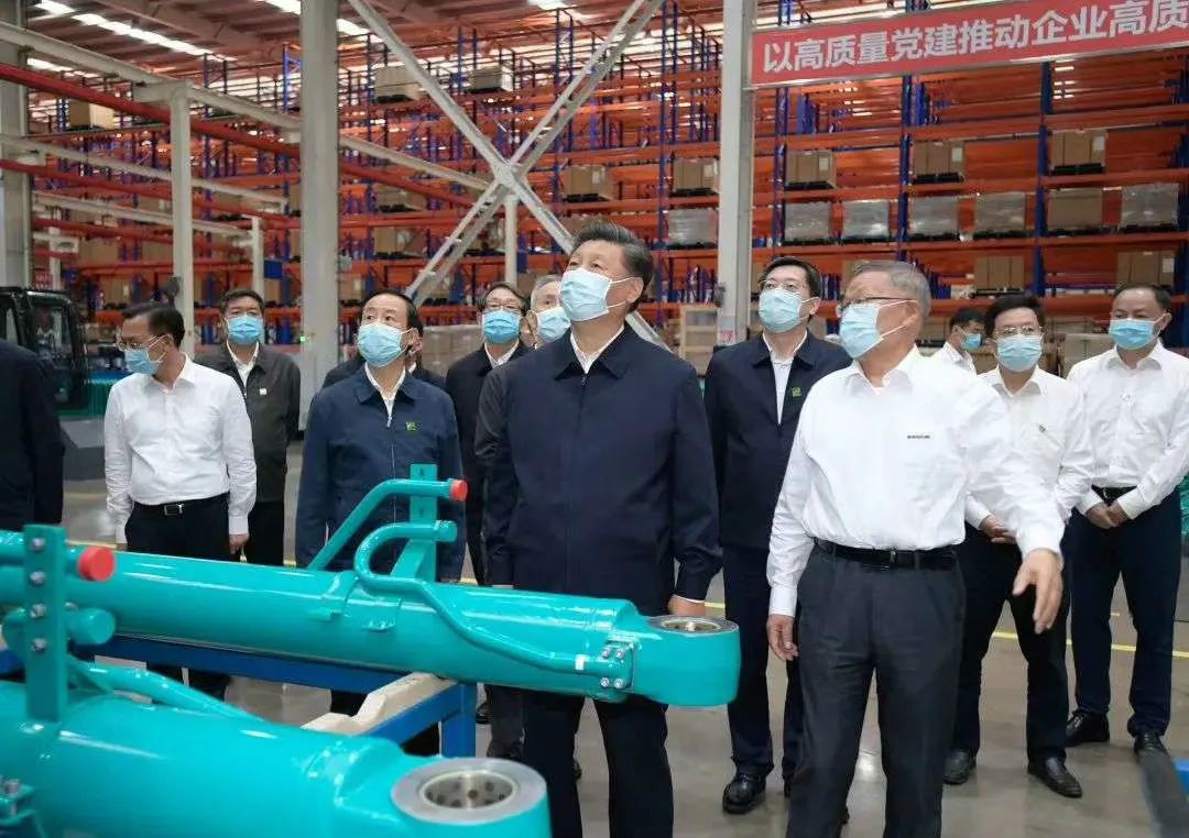 龙8头号玩家智能第一时间转达学习贯彻习近平总书记考察龙8头号玩家智能的主要讲话精神