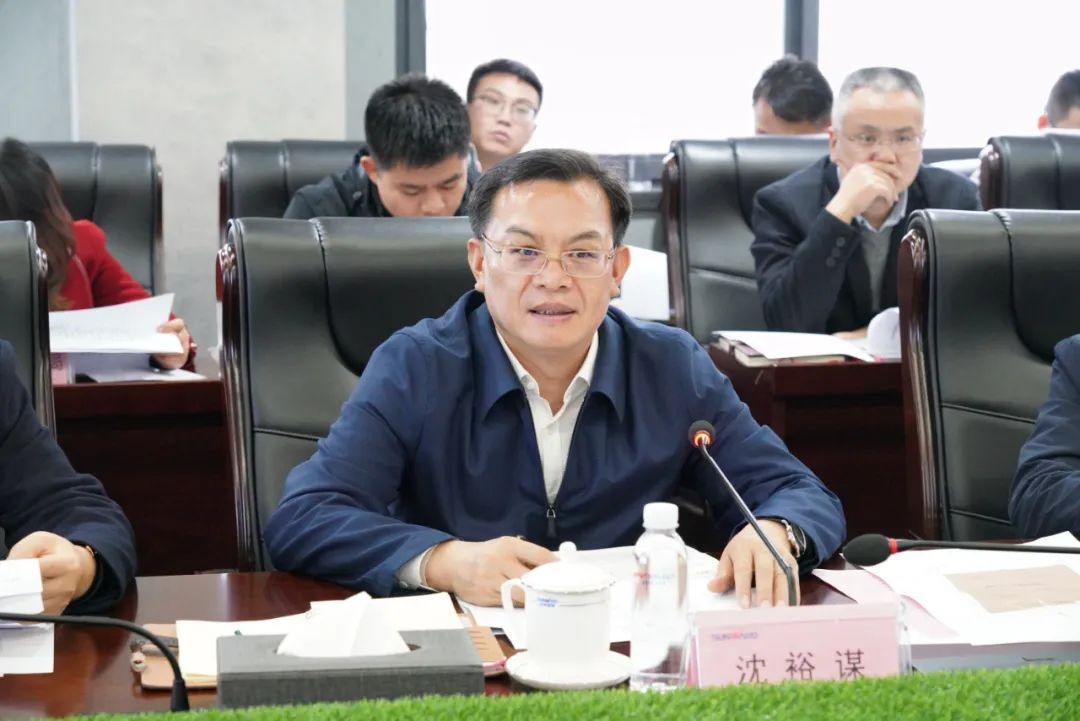 贯彻落实习近平总书记主要讲话精神，，，，，全力助推龙8头号玩家智能做大做强