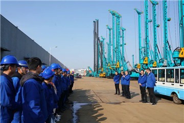 开工大吉！@龙8头号玩家人，，，，，，，，一起犇向春天