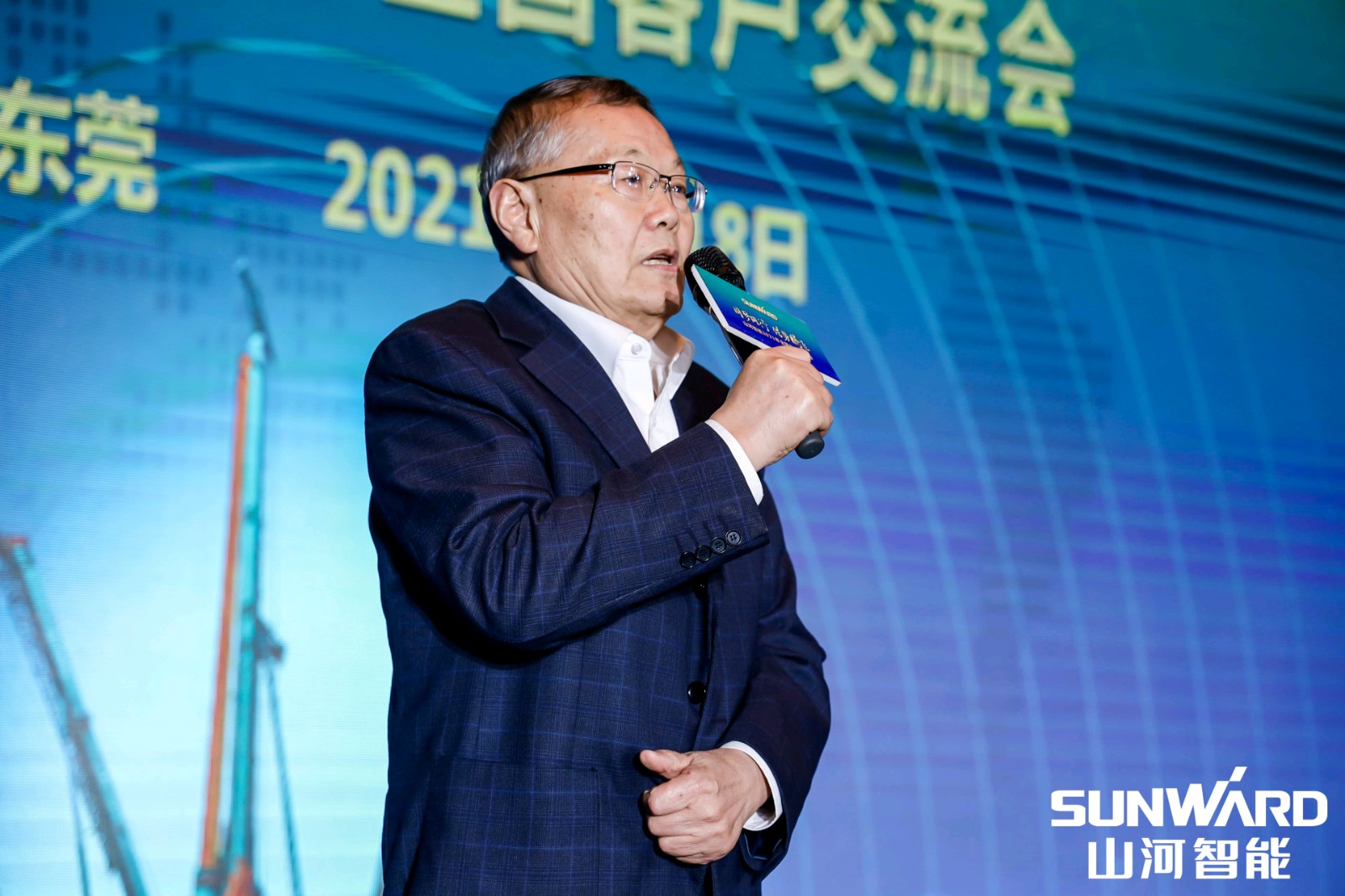 创桩工行业交流会最高纪录！龙8头号玩家智能2021年天下客户交流会东莞站圆满举行