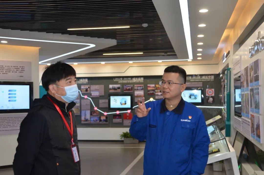 中冶交通考察龙8头号玩家智能